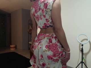 LEASMALLTITS