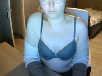 Ik ben een spontane dame die bijna niets te gek vind. Ik sta voor veel dingen open zolang we het samen maar gezellig hebben. Heb je een lekker verzoekje? vraag het me dan zeker.