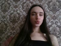 I am a curious and positive girl who loves new experiences, good conversations and fun moments. I enjoy yoga, games and exploring creative ideas.