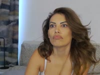 I am the best with my body,with my lips,with my feet,with my sexy dance,with my penetrating Look….discover me!…you will not regret…I can be your sweet angel or dirty devil!!!!!