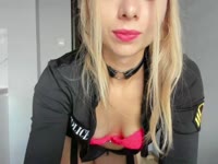 hello :) I like  little talks about sport, life or something more naughty....Im nice person with big smile