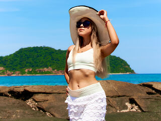 beautiful camgirl ArianaWells