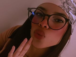 naked webcam girl masturbating MeliWain