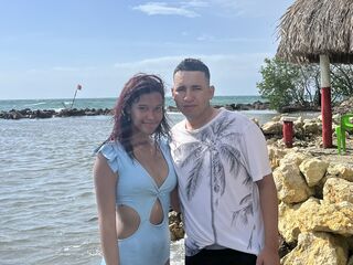 hot live couple cam LyanandGala