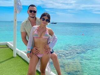 adult couple cam LyndaandAnthony