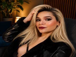 bondage live sex cam SarahLorenzi