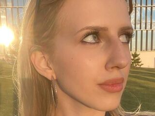 closeup AishaSpringstead