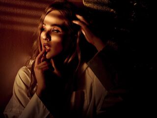 camgirl playing with sextoy AlexandraBallish