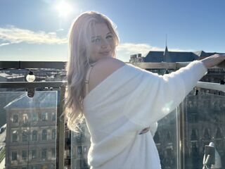 hot cam girl fingering shaved pussy AlexisPowelson