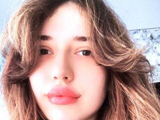 live sex cam AliceTrisavya