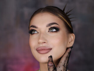 webcam babe chatroom AliceWoong