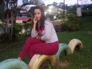 chat room live show AmandaRuiz