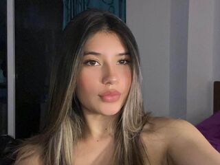 fingering girl AmberDiamons