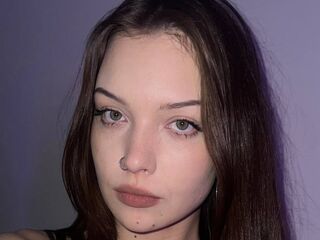 camwhore masturbating AmilyUiUi