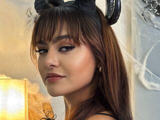 camgirl playing with vibrator AshiaEktare