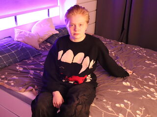 fingering girl webcam  BeatriceLes