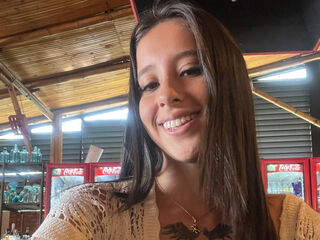camwhore masturbating with sextoy BellaLeroi