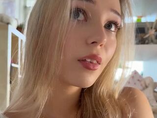nude webcamgirl BernieceFrisch