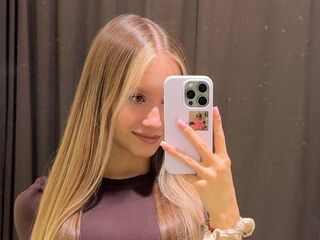 sexy cam girl BonnieNowa