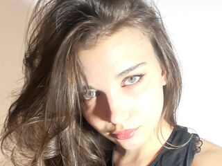 cam strip tease BriandaLudwic