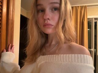 fingering camslut BrittaneyCreitz