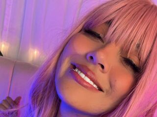 camgirl showing tits CaroMartiinez
