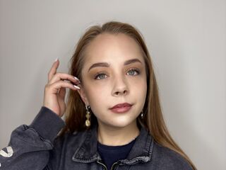 cam slut chat room CaseySalizar