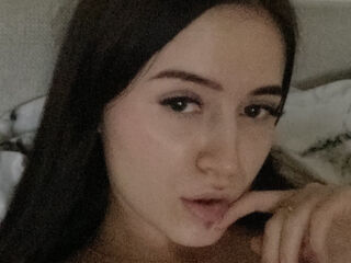 cam girl masturbating with sextoy ChloeBolwman