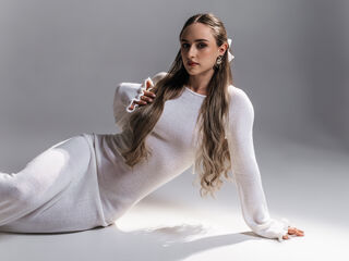 topless webcam girl DannaWhite