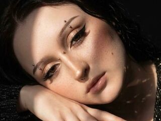 camwhore masturbating with sextoy EmmaBlissa