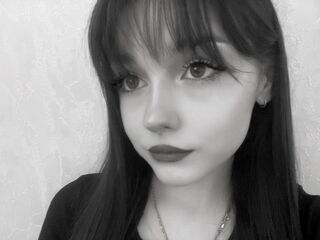 free video chat room EvelynnCaillouet