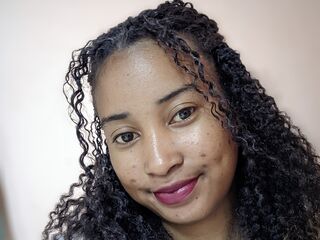 kinky webcam model FarasoaMariela