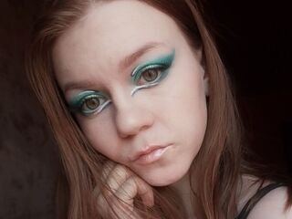 camgirl masturbating with sex toy FloreneBouma