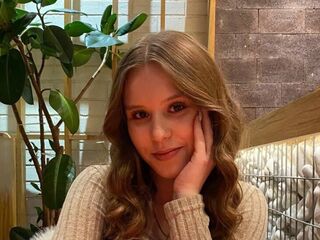 hot strip tease web cam FlorineDazzi