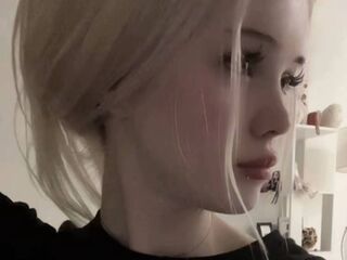 fingering camslut HeatherHeinitz