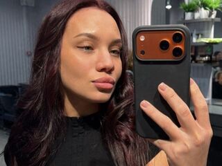 masturbating cam girl IleanaFarren
