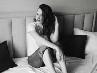 camwhore masturbating with vibrator ImaStepney