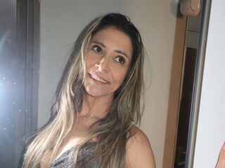 camwhore shaved pussy IrisMar