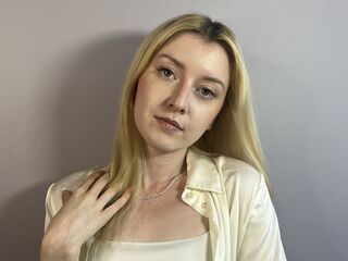 chatroom JeanneHolmes