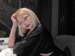 topless camgirl JuliaBase