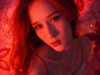 naked girl with cam JulieCusanelli