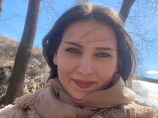 beautiful camgirl KailaDuch