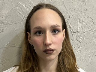 girl cam live KatrinJons