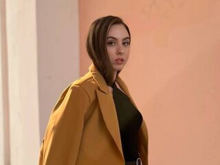 cam girl webcamsex KiaraFlowers