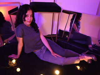 live jasmin sex cam KyaraLux