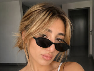 camslut topless LashandraNordby