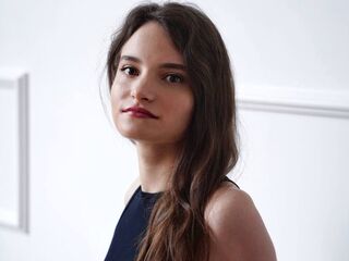 adult live cam LatarshaLoreg