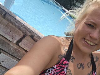 fingering girl chat LaylaM