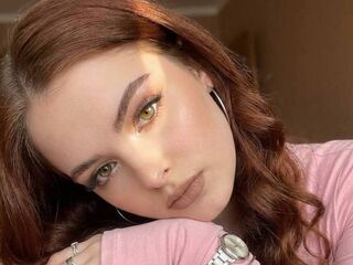 adult cam show LeoKluge