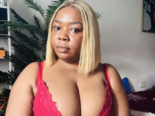 camgirl spreading pussy LilianLeo